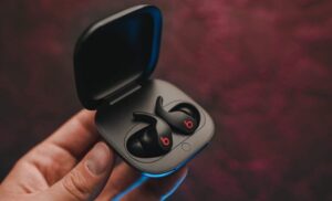 ایرباد بی‌سیم Beats Fit Pro